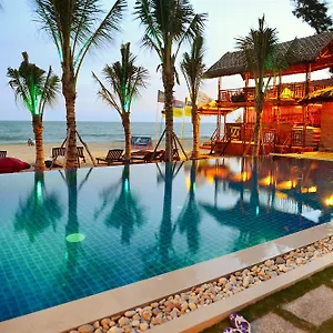 https://ananda-resort.hotelsphanthiet.com
